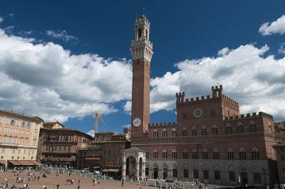 Piazza del Campo and Palazzo Pubblico (Siena)