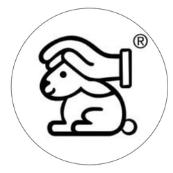 cruelty free Bunny - Hase mit schürzender Hand