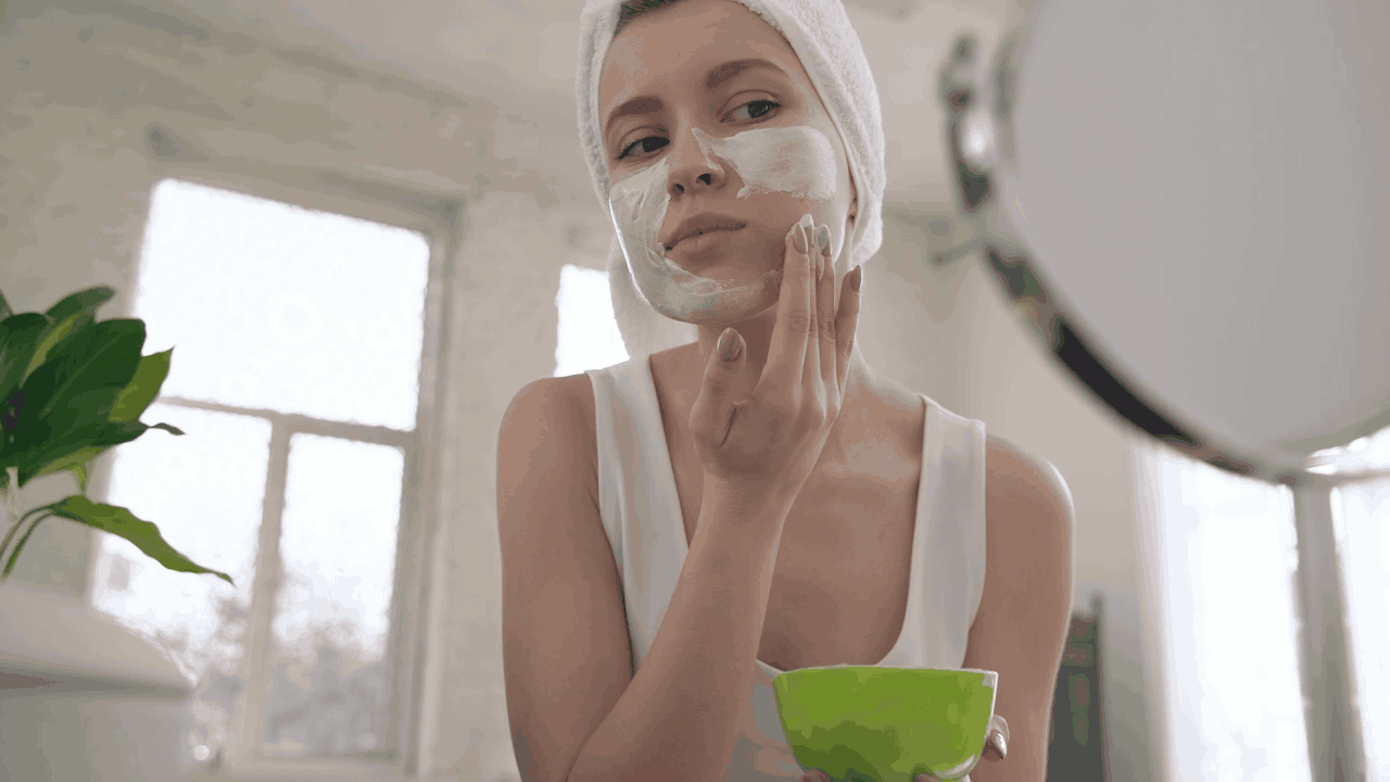 Gesichtspflege mit Clean Beauty 