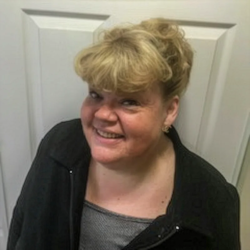 Julie Lewis