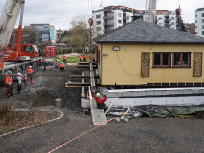 Asle dirigerer plasseringen