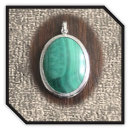 PE00300G-Sterling Silver Malachite Pendant.