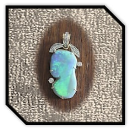 PE18000A-18ct Yellow Gold Opal Diamond Pendant.