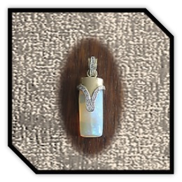 PE06800A-18ct Yellow Gold Opal Diamond Pendant.