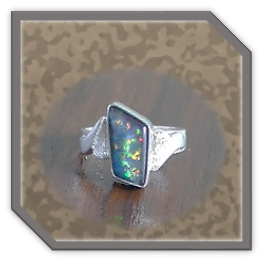 LR00350A-Sterling Silver Opal Ladies Ring.