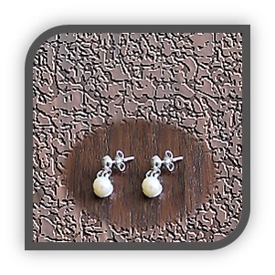 ER00200A-Sterling Silver Pearl Earrings.