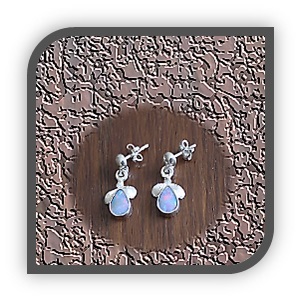 ER00250B-Sterling Silver Opal Earrings.