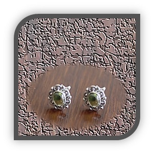 ES00150C-Sterling Silver Peridot Studs.