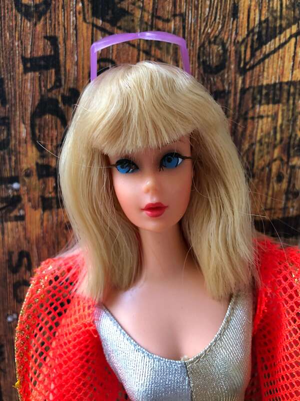 1970 Dramatic New Living Barbie / www.modbarbies.com