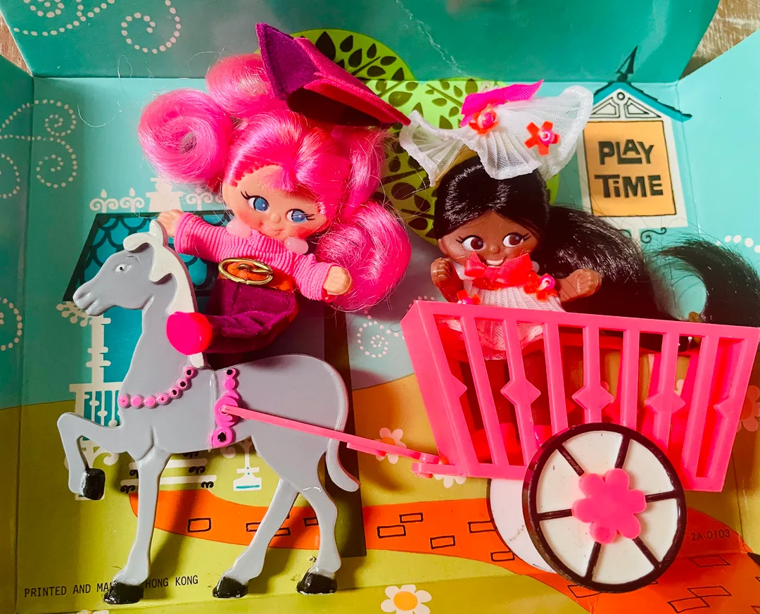 Ideal's Flatsy doll playset 