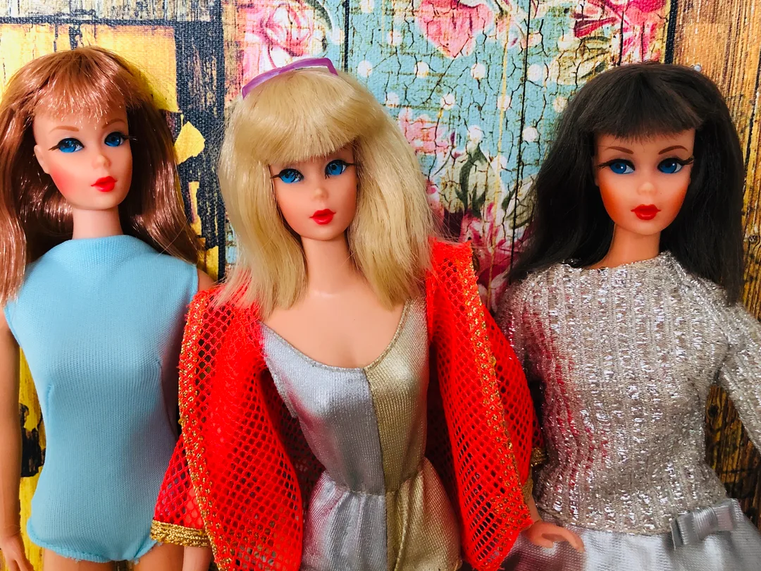 Dramatic New Living Barbies: redhead, blonde a brunette