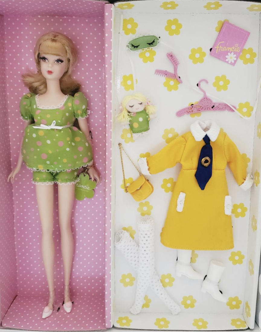 2011 Silkstone Francie Nighty Brights Giftset