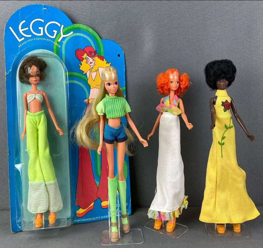 Hasbro's 1972 Leggy dolls. Who remembers Leggies?! Leggy dolls have crazy long legs, are 10