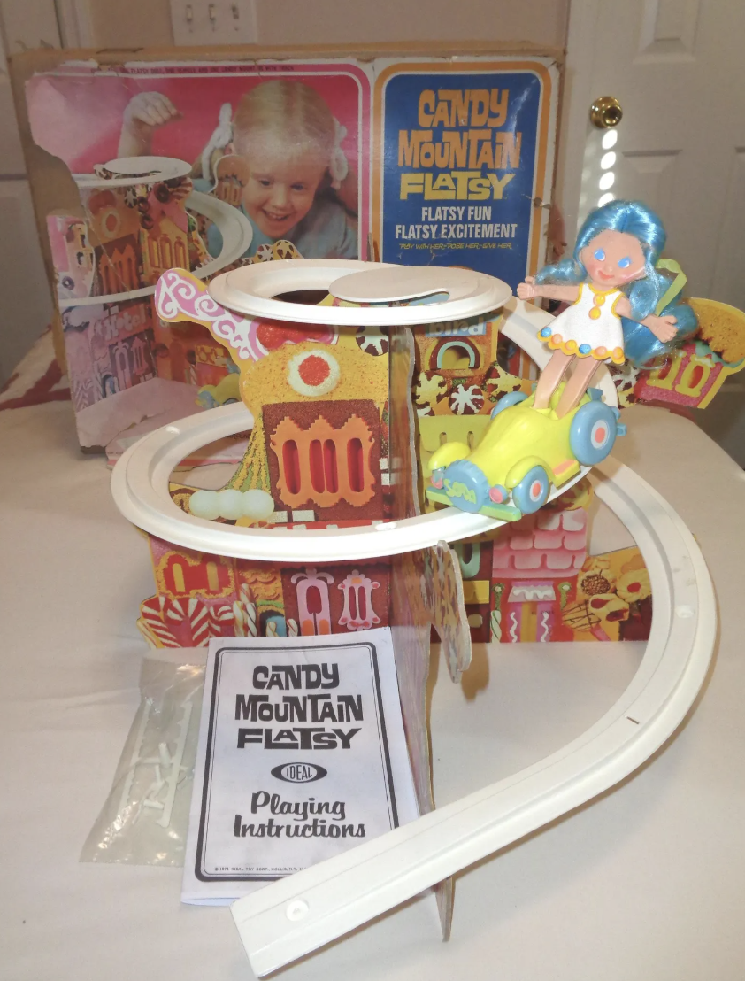 1971 Candy Mountain Flatsy Playset 