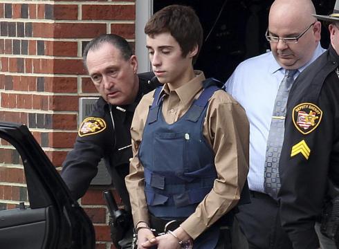 Breaking News: Convicted Murderer of Three, TJ Lane breaks out of prison  for 6 hours - now in custody!