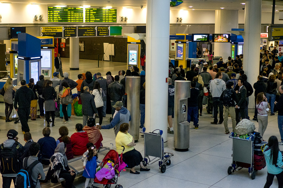 Ebola Update: Travelers From Stricken Countries Only Can Enter 5 U.S. Airports