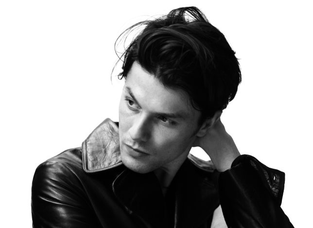 James Bay- 'Peer Pressure' (feat. Julia Michaels)