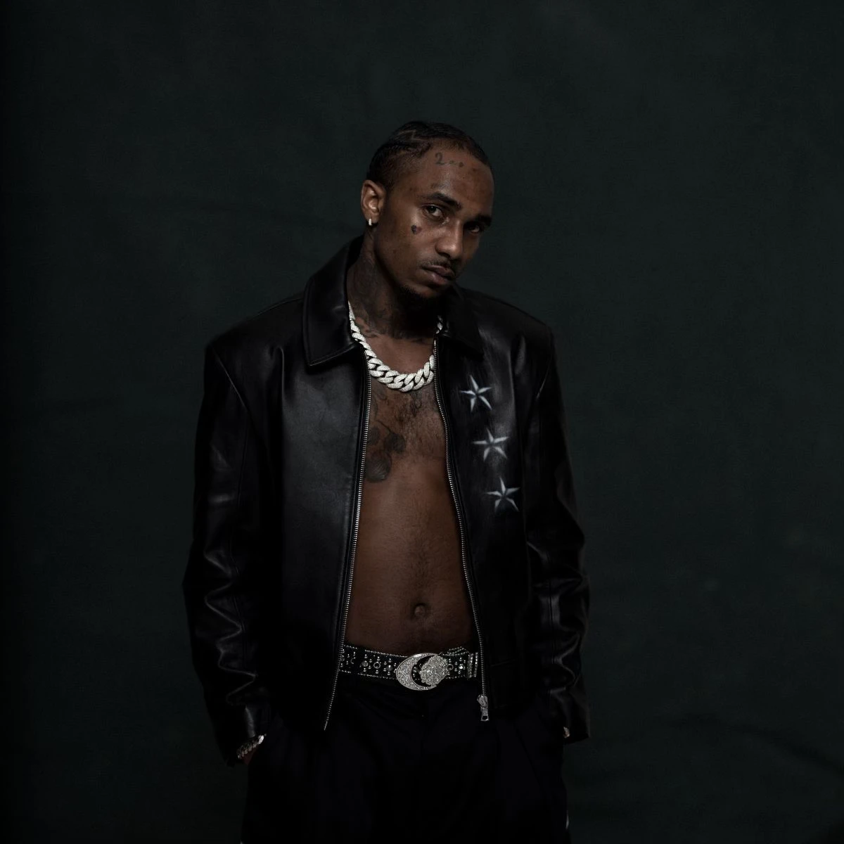 Loe Shimmy Takes the Bag Around the World — "Bag Rite" Is Pure Global Flex