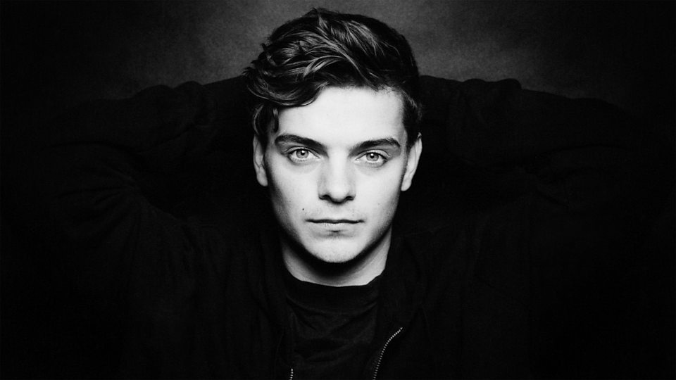 Martin Garrix- 'No Sleep' feat. Bonn