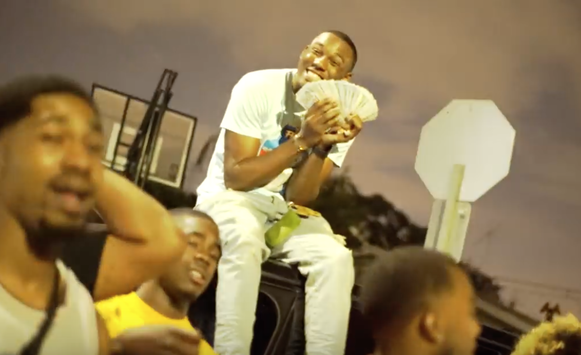 Watch Kalan.frfr's music video for 'Thug It Out'