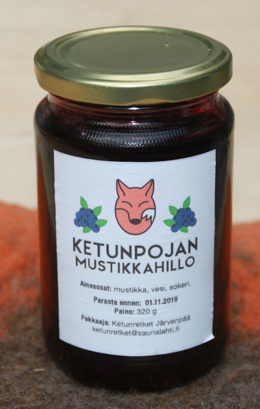 Ketunpojan mustikkahillo-etiketti
