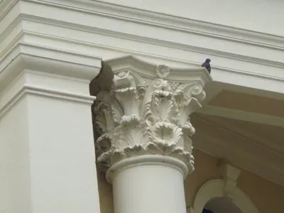 Restored Corinthian column capital reproduced in fibreglass for Wellington Town Hall