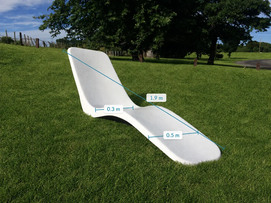 Banana sun lounger with dimensions marked as 1.9 m, 0.5 m and 0.3 m
