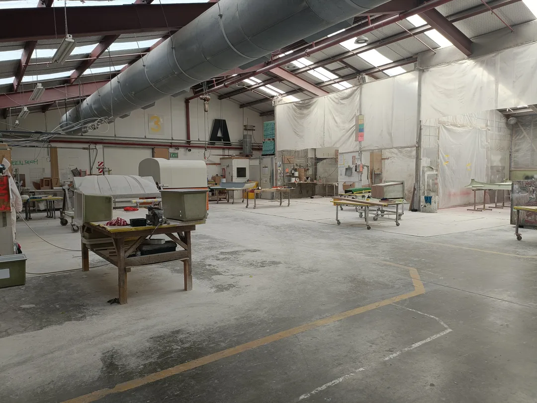 FDL small-production workshop for fibreglass components
