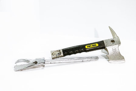 Claw separated from Pry Axe picture
