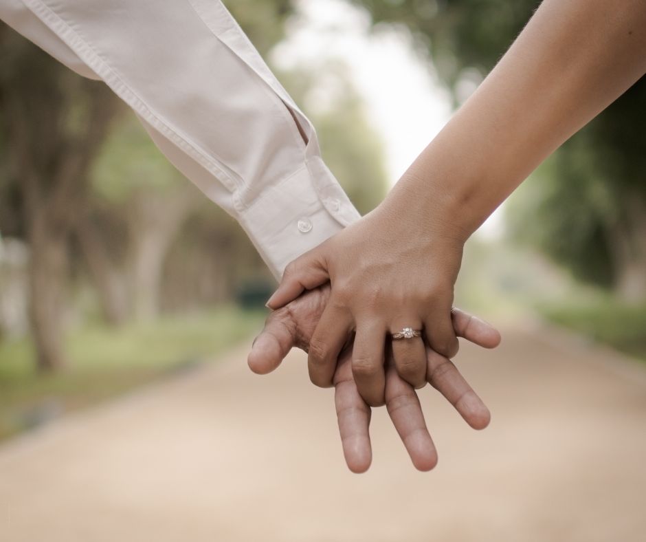 Indianapolis Wedding Officiant.  Marry Me In Indy!  