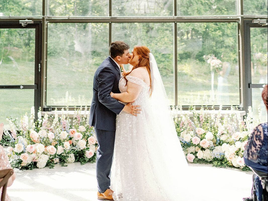 Marry Me In Indy LLC.  Professional Wedding Officiant Services Indianapolis.  Formal, personalized wedding ceremonies.Picture