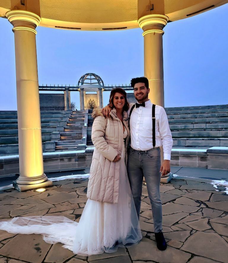 Elope in Coxhall Gardens, Carmel, Indiana.  Marry Me In Indy! LLC