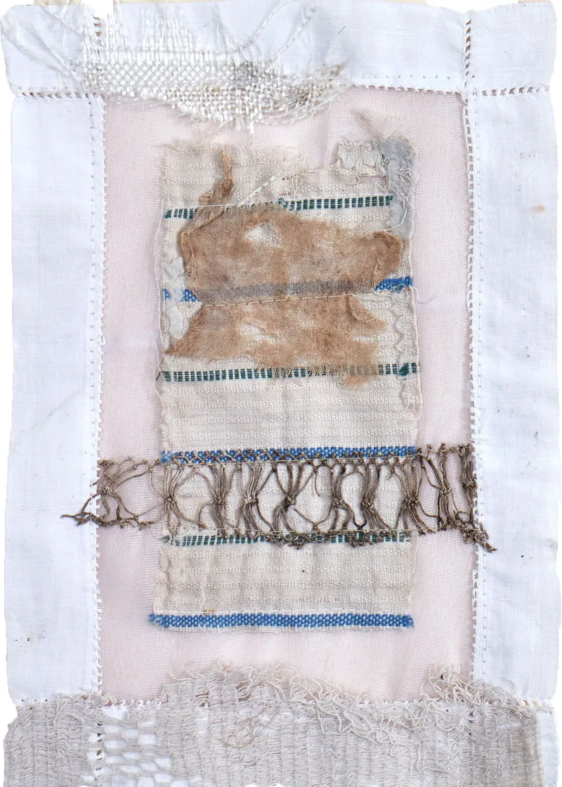 Fabric assemblage from lace fragments