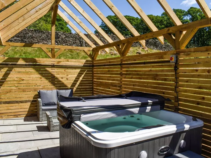 Holmescales Campsite - Spacious Pitches for Every Style of Camping