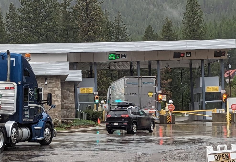 Crossing the Border into Canada in an RV