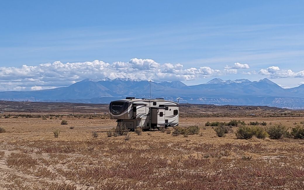 7 Best Boondocking Hacks