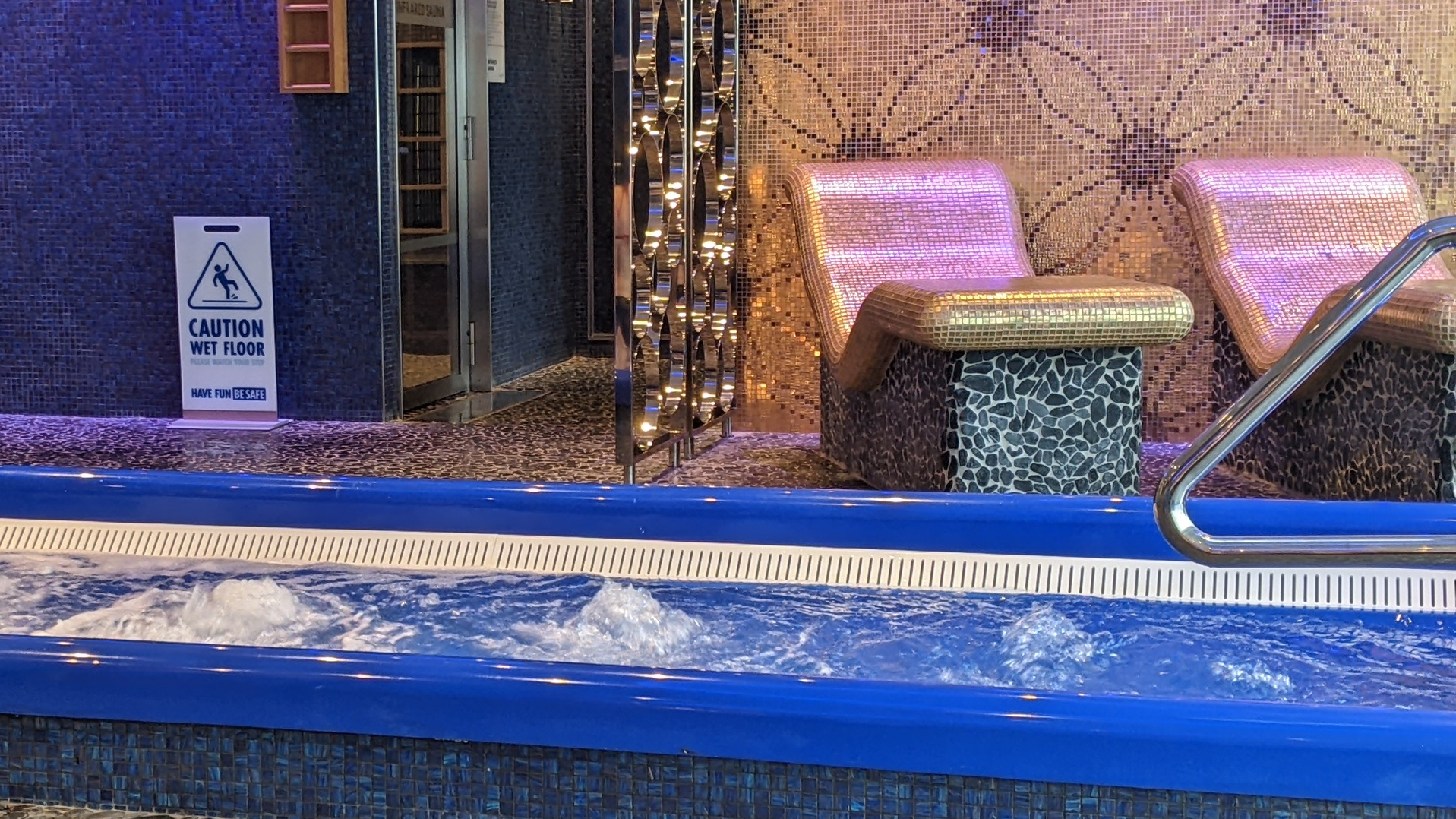 Thermal suite on a cruise ship