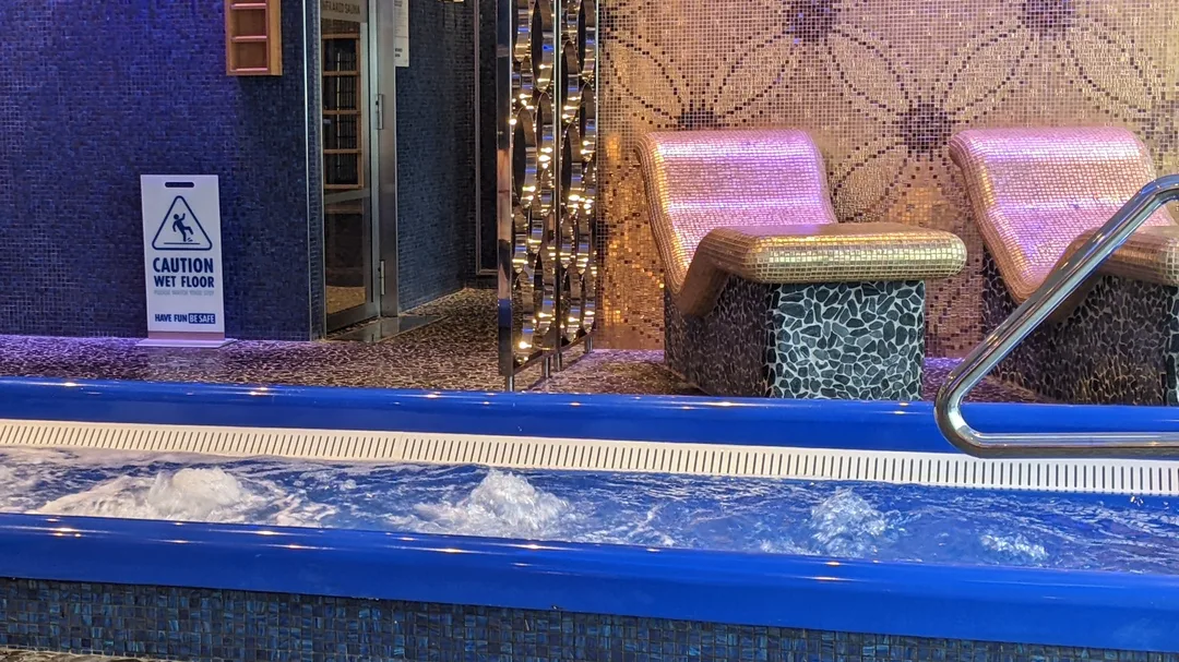 Thermal suite on a cruise ship