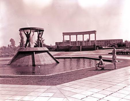Diggers Memorial and bust of Ernest Oppenheimer in the Oppenheimer Memorial Gardens, circa 1963