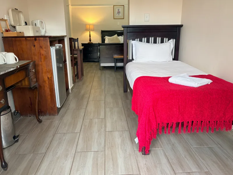 View into Room 6 from the entrance