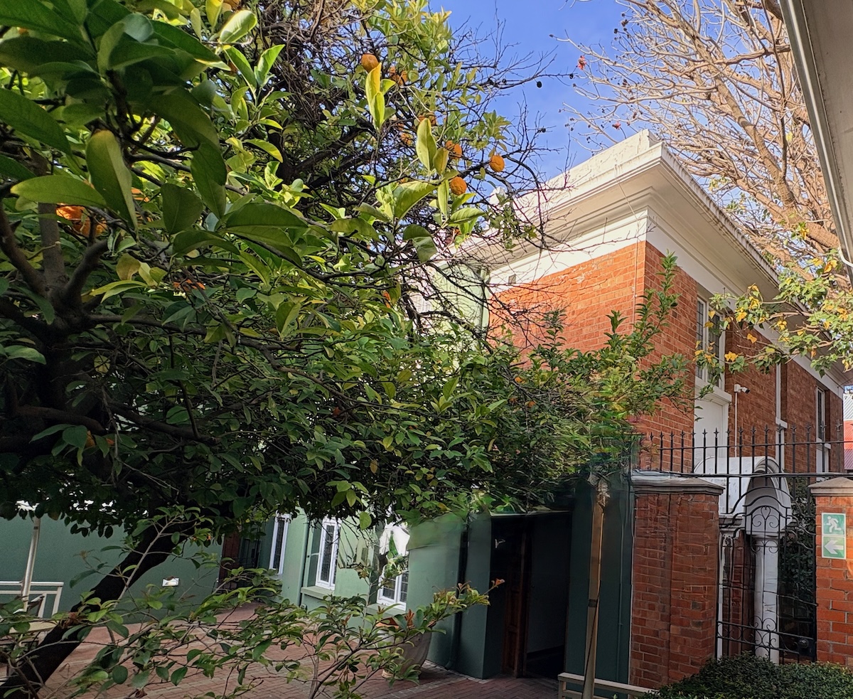 The former Ladies' Annexe can still be seen at the back of the main clubhouse.