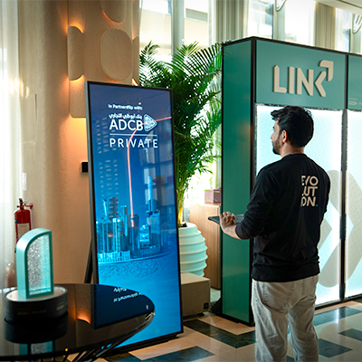 adgm-link-interactive-display