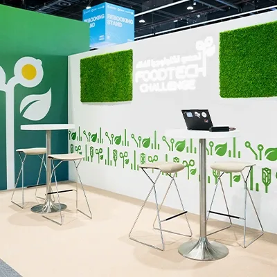 Evolution Scenic exhibition fabrication combining display and interactive areas