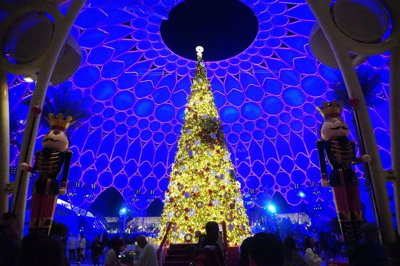 Custom Santa’s House with timber and metal scenic construction at Expo City.