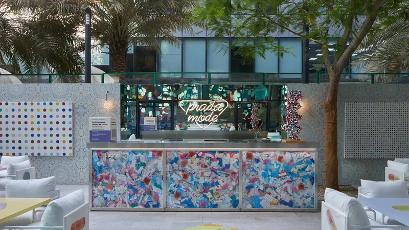 prada-mode-dubai-outdoor-bar-prescription-wall-2022