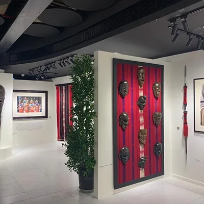 scenic-indigenous-art-exhibition-display