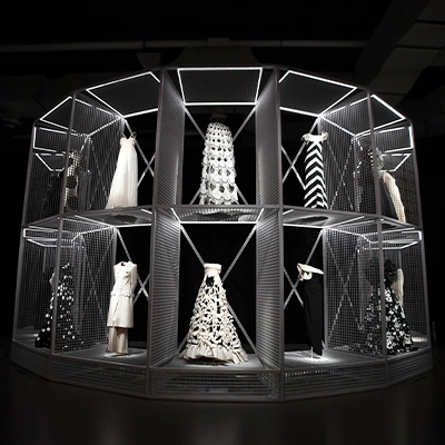 fashion-exhibition-installation-design