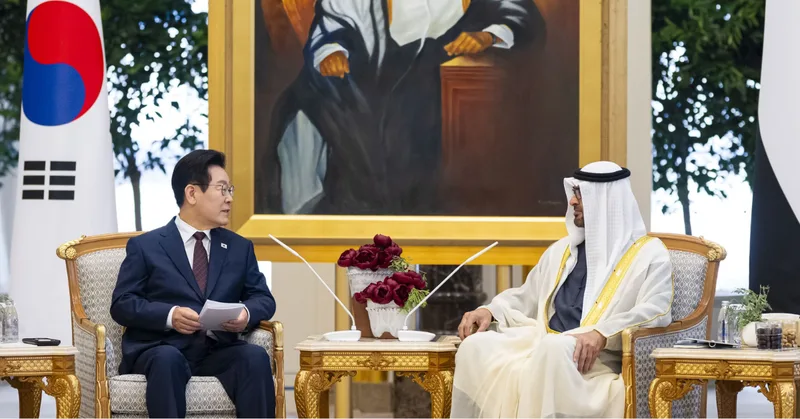 South Korean and UAE senior officials in bilateral discussion during an official state visit meeting in Abu Dhabi