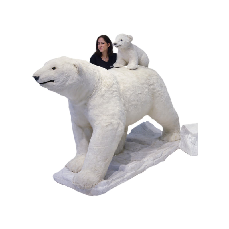 P-AM101-WH Life-size animatronic polar bear and baby with sound and head movements