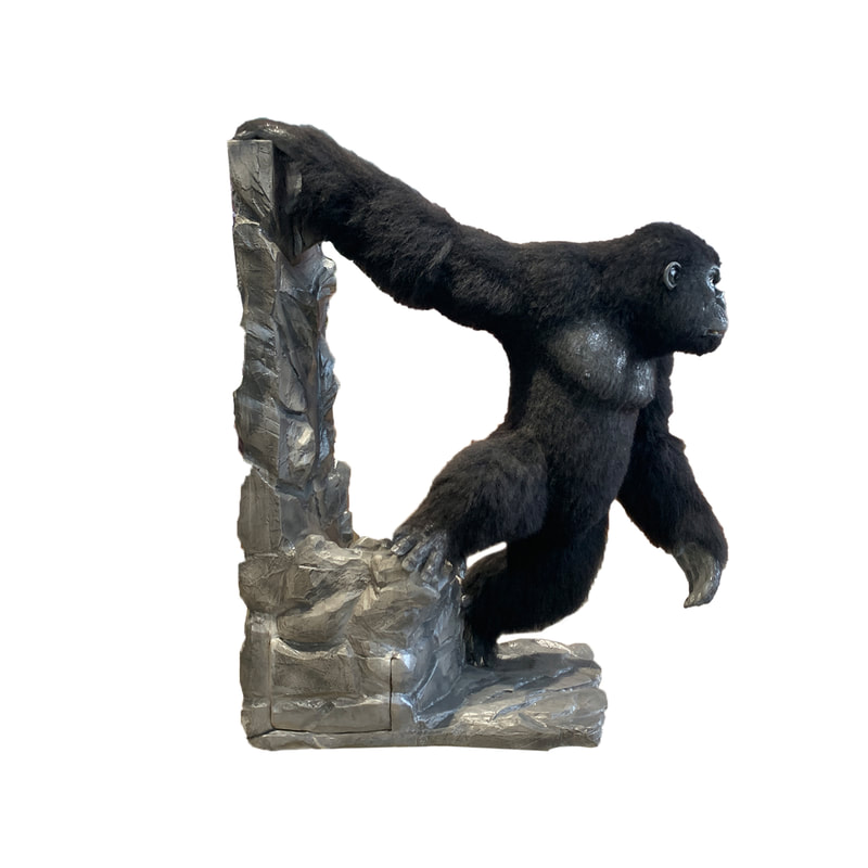 P-AM109-LI 230cm Life-size gorilla with head, hands, mouth and eye movement 